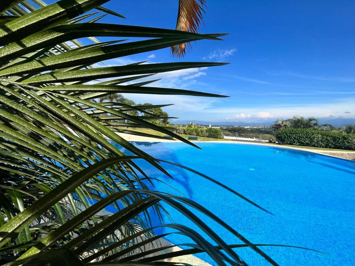 Cr Mariposa Rentals Comfortable Penthouse, Ac, Pool, Gym, Tennis Santa Ana  Buitenkant foto