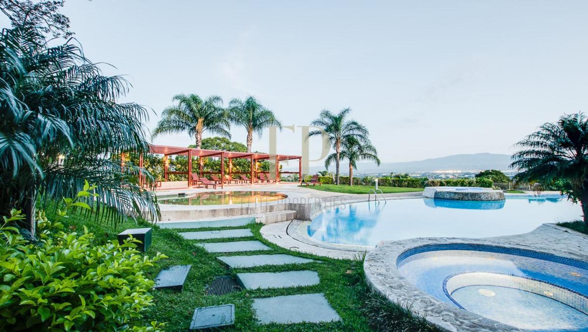 Cr Mariposa Rentals Comfortable Penthouse, Ac, Pool, Gym, Tennis Santa Ana  Buitenkant foto